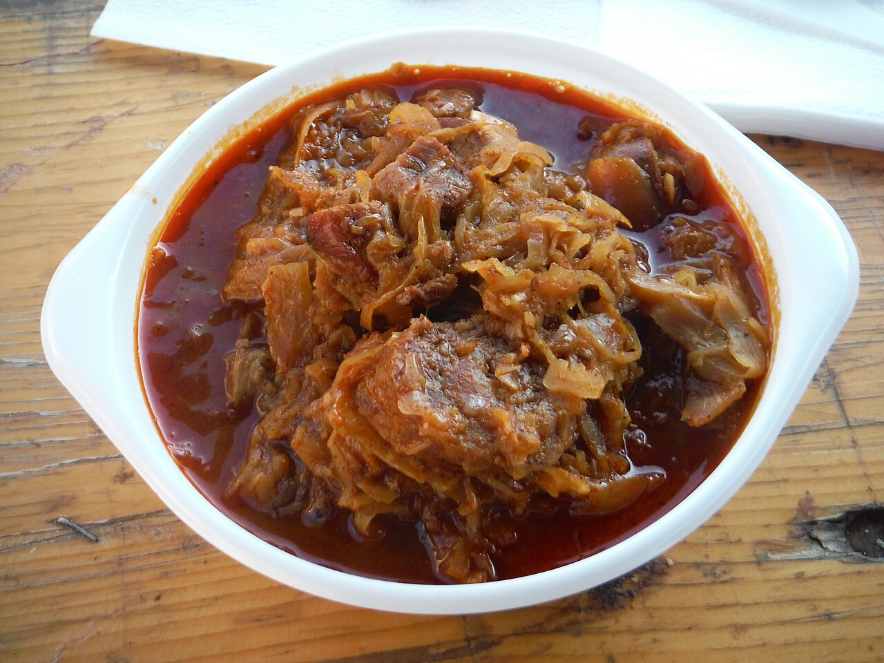 বুদাপেস্ট স্ট্রিট গৌলাশ