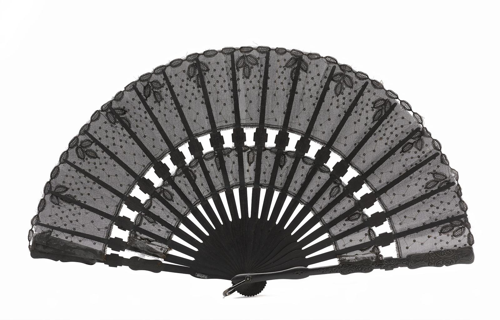 Woman's black lace fan owned by members of the Ellis family