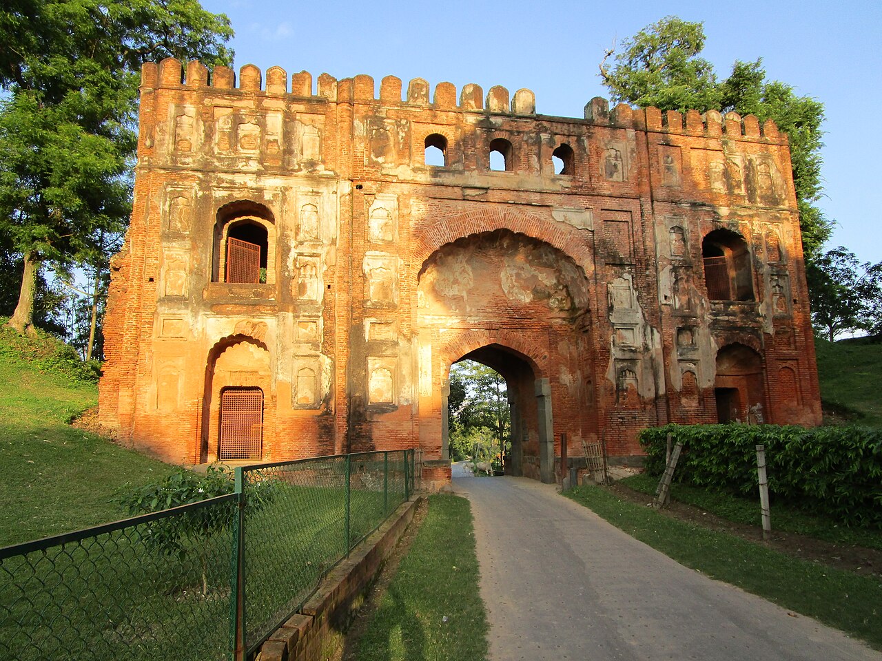 লুকোচুরি দরওয়াজা, গৌড়