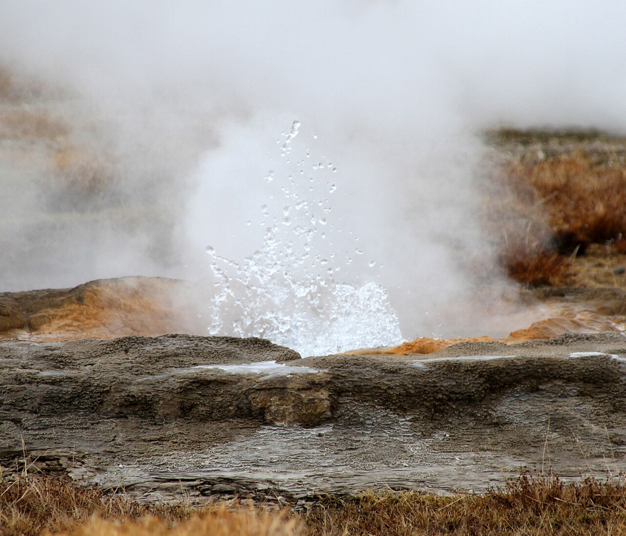 Bláskógabyggð , Iceland -এ একটি উষ্ণ প্রস্রবণ