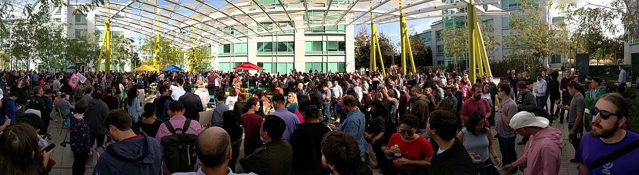 Google employees at the company's Sunnyvale campus walk out on November 1, 2018 to protest the company's handling of sexual harassment allegations