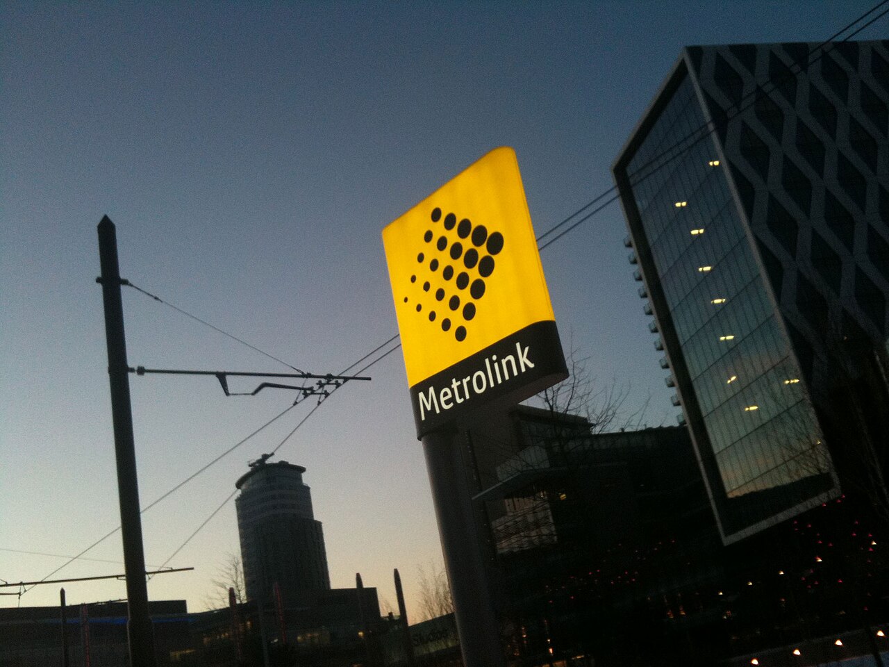 The icon to look for when finding a stop.
