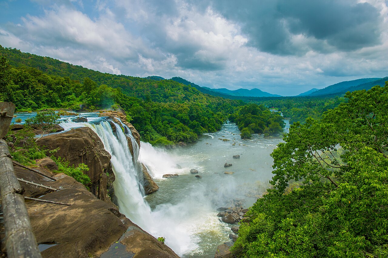 আথিরাপ্পিল্লী জলপ্রপাত
