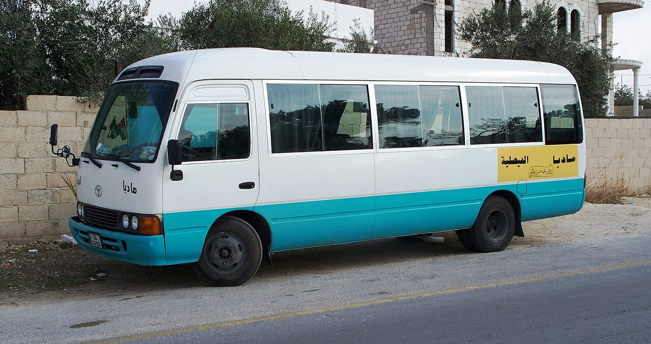 Подавляющее большинство иорданских автобусов выглядит так