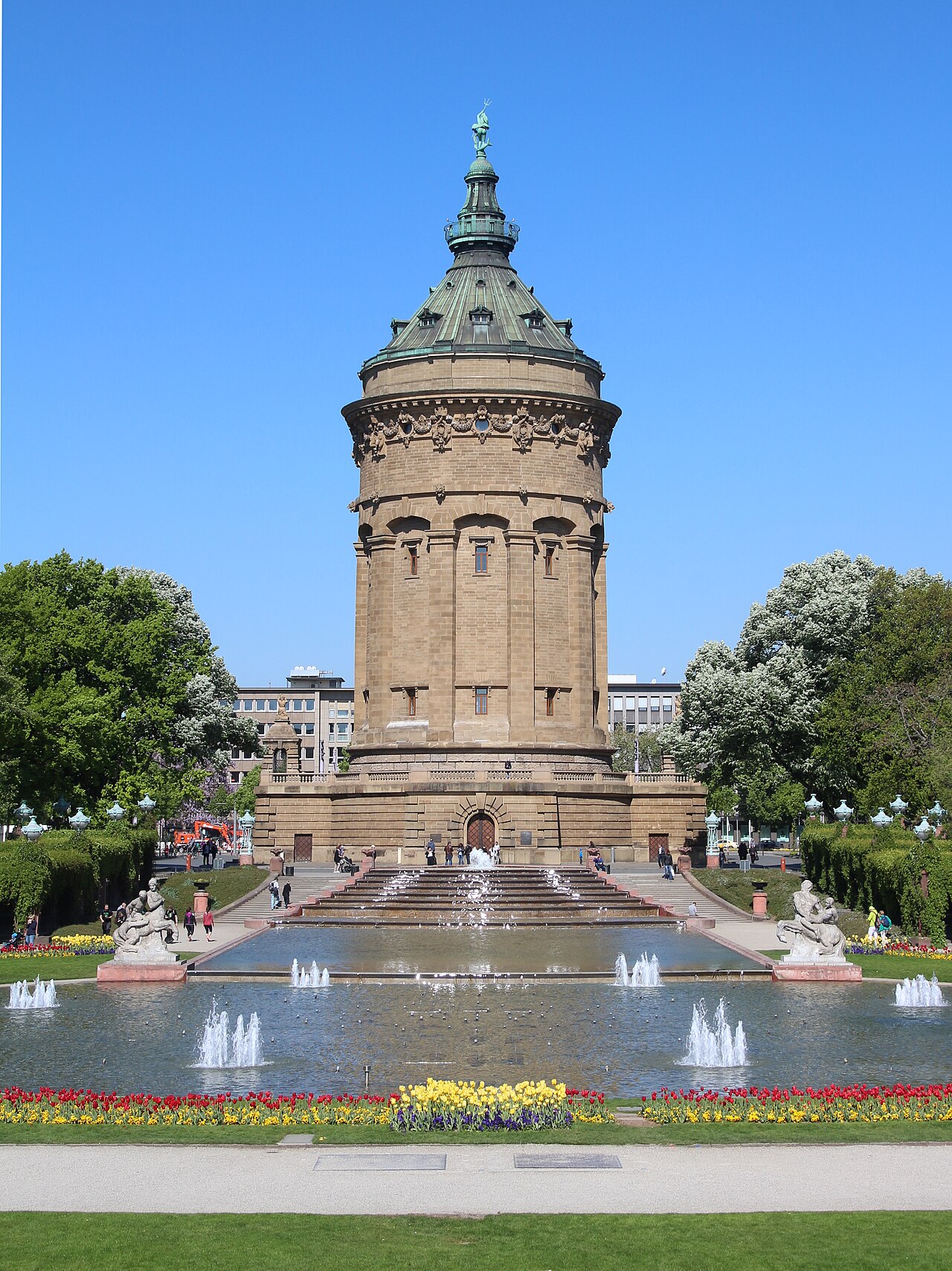 Wasserturm (ওয়াটার টাওয়ার)