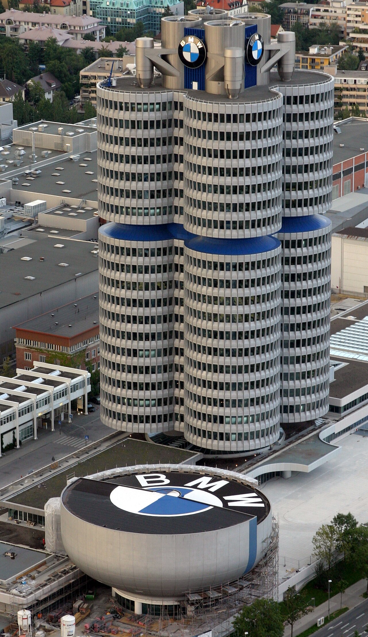 Головной офис BMW