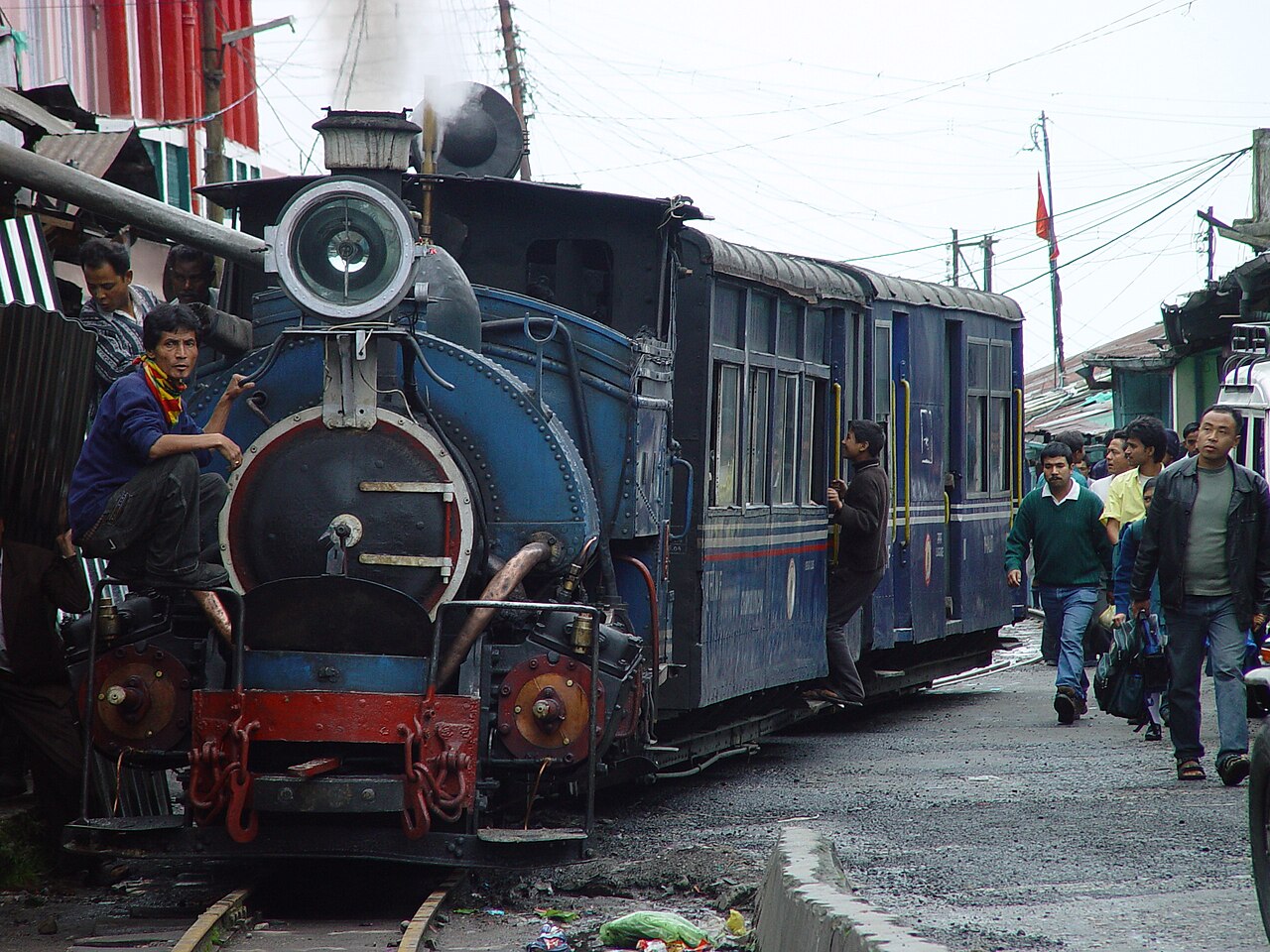 দার্জিলিং এর টয় ট্রেন