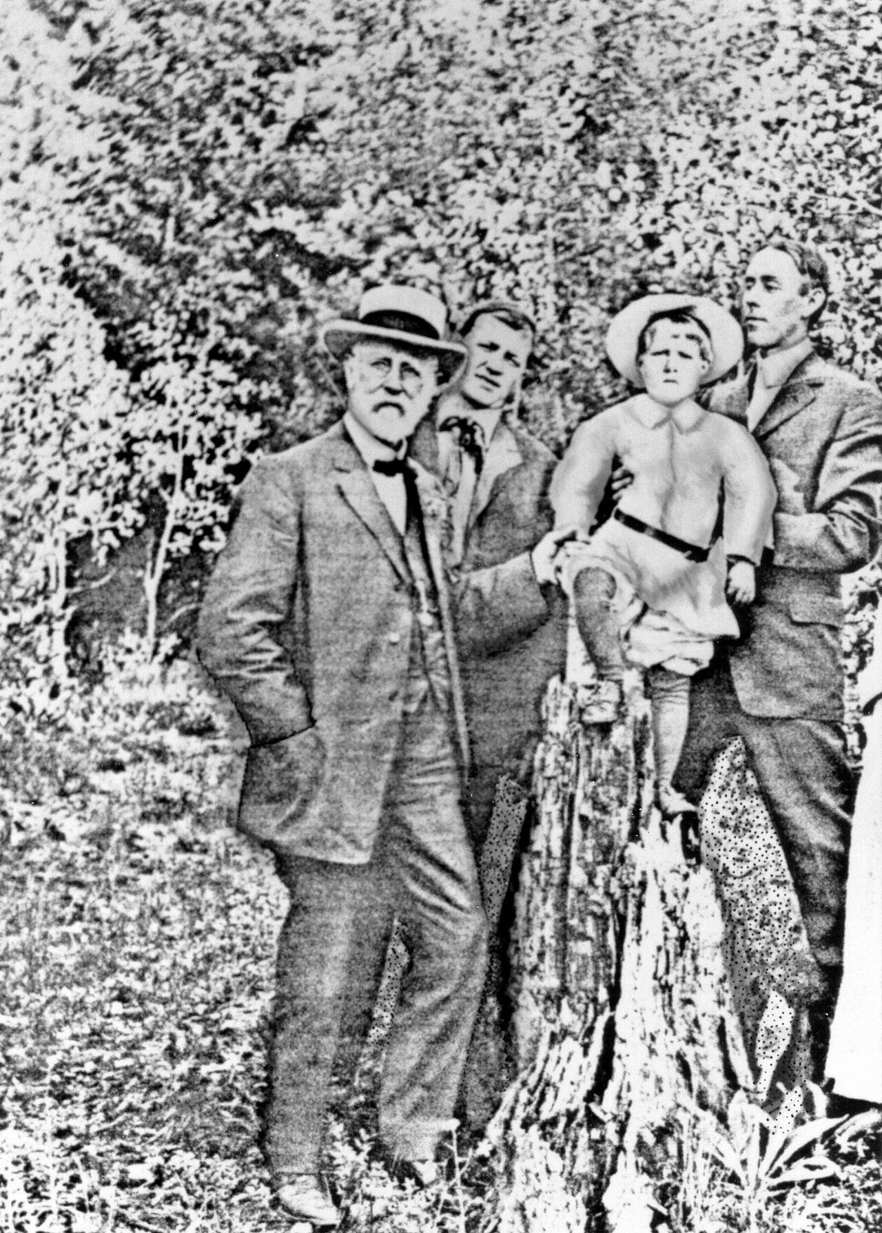 1909 photograph by Frederick McKay of his research team studying the Colorado brown stain. 13