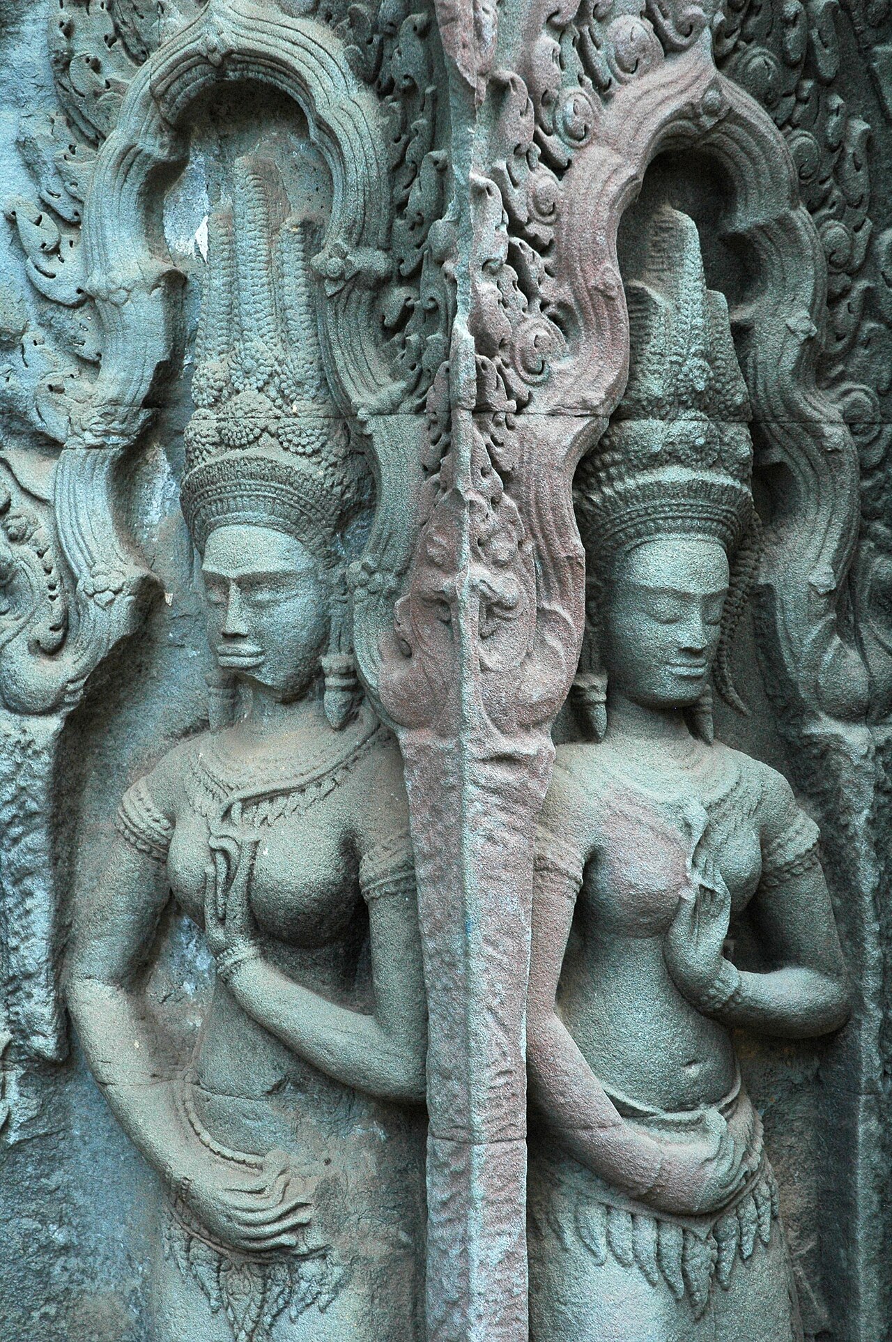 Apsara Double Close