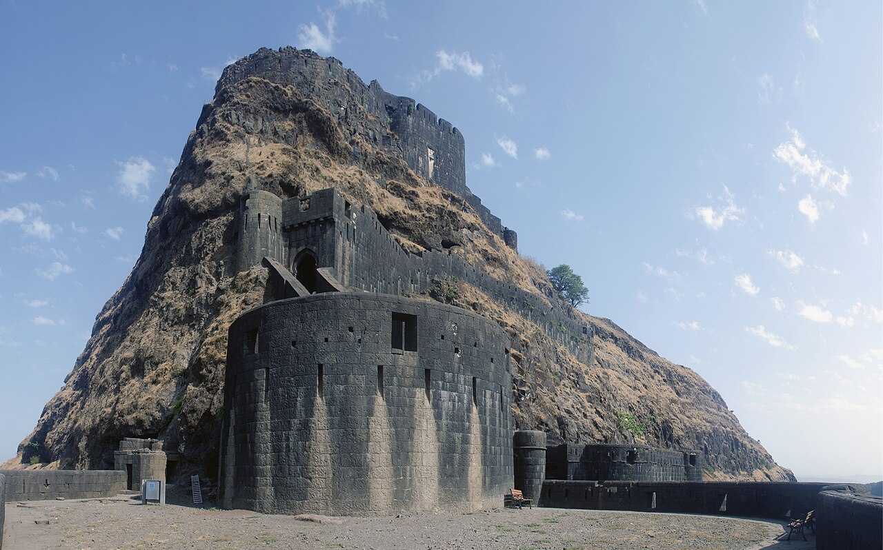লোহগড় দুর্গ