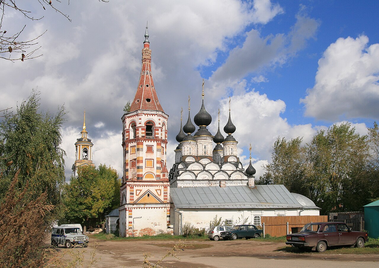 Антипьевская и Лазоревская церкви