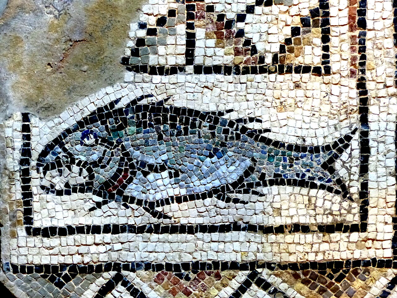 Мозаика с рыбой (IV в.)