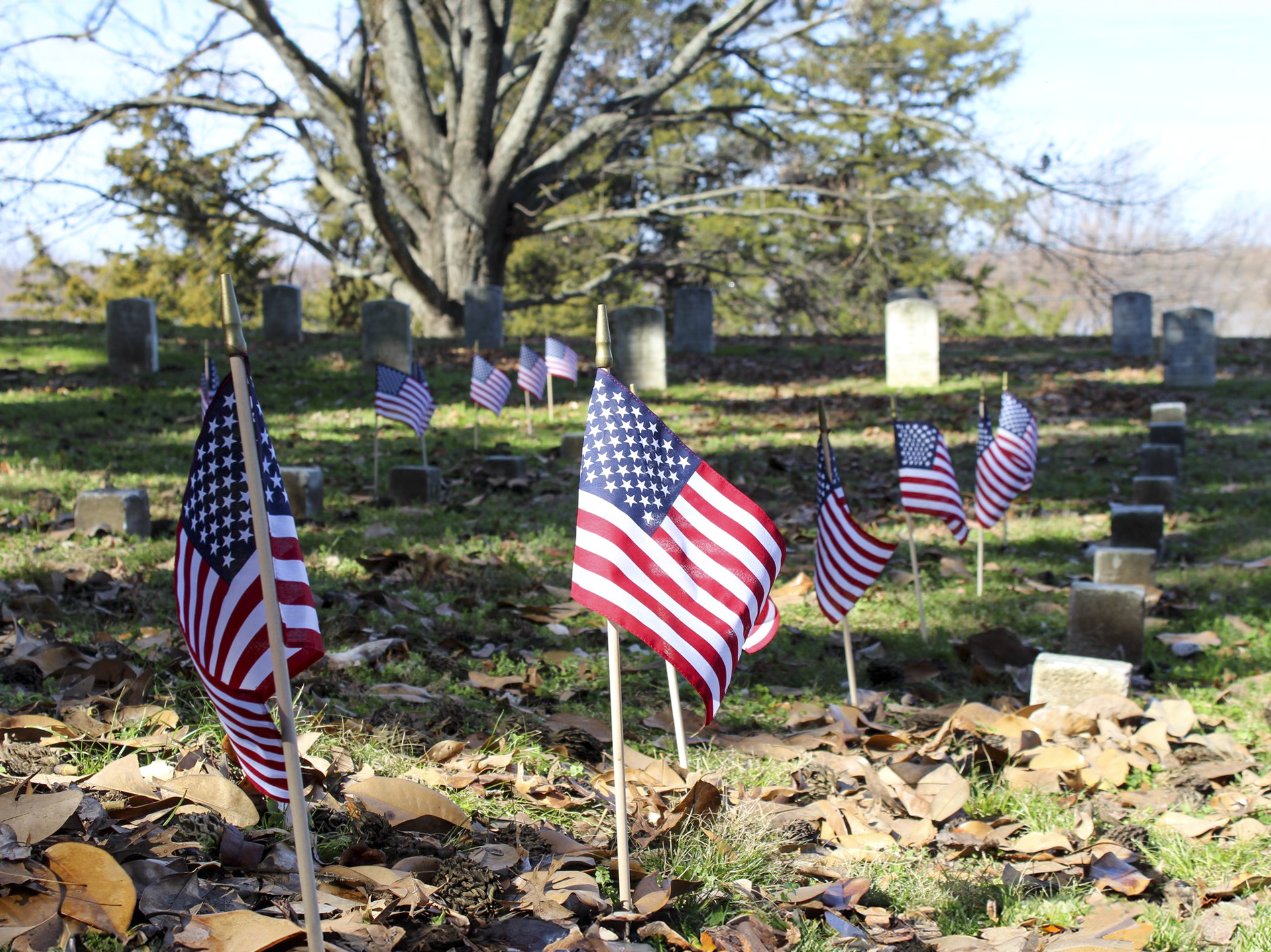 The Massacre at Ross's Landing, 1864: Restoring Names to Vicksburg's Unknown Dead